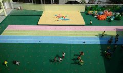 雲南德宏州紅秋千幼兒園室外黄瓜视频在线看